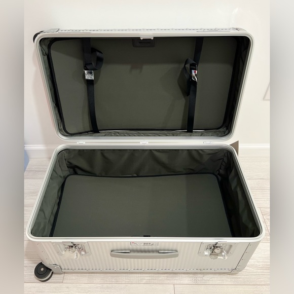 FPM Milano Bank Trunk On Wheels Suitcase 96LT - Picture 10 of 12